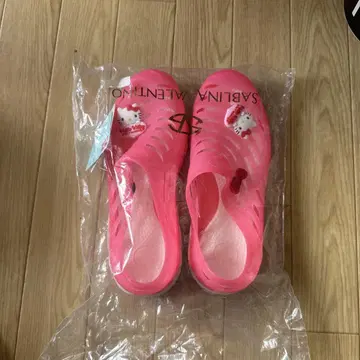 헬로키티 샌들 빈티지 가격 인하