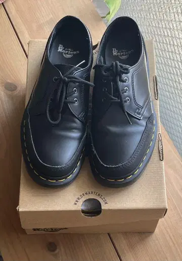 닥터마틴 DrMartens 1461 uk38 uk5 새상품급