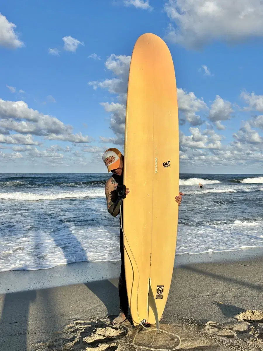Selling a Galactico 94 size longboard.