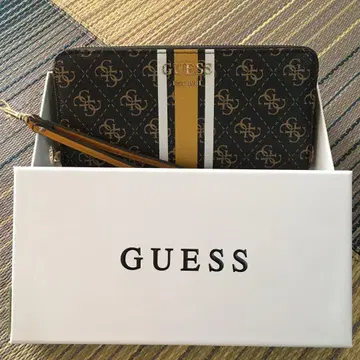 GUESS 지갑