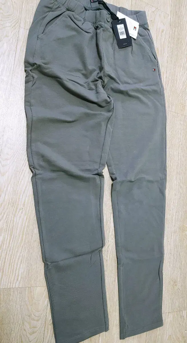 New product. Tommy Hilfiger Kids size 164(14)