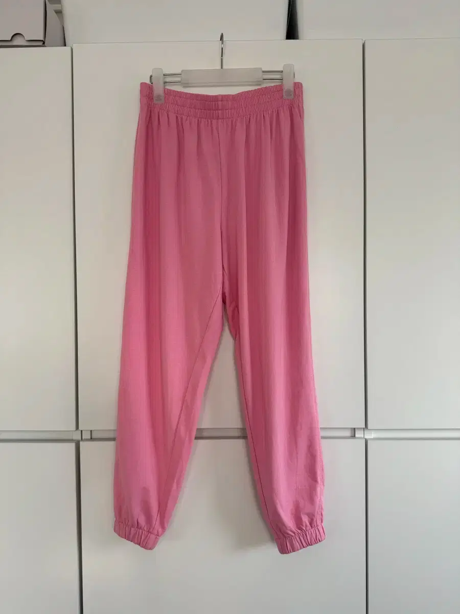 New product) [H&amp;m] H&amp;m Pink Banding Sweatpants