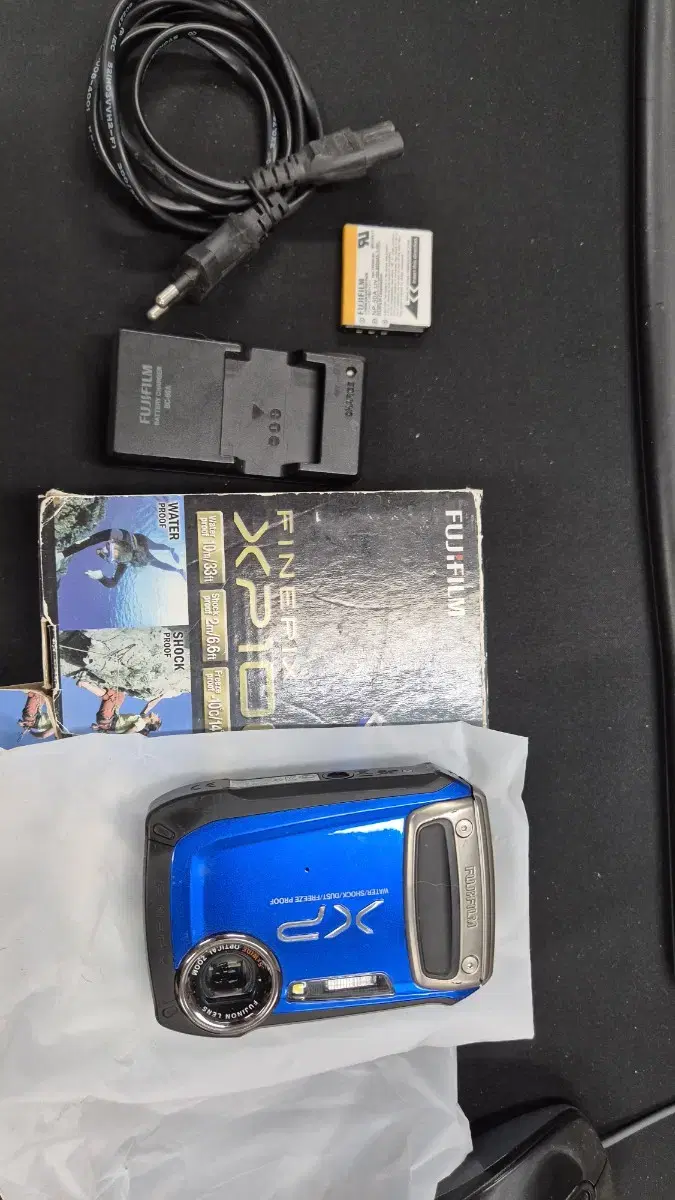 Fuji Film FinePix XP100 Digital Camera Vintage Camera