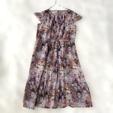 LAURA ASHLEY 플로럴 프린트 원피스 플레어 11호