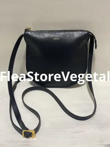 FleaStoreVegetal 가죽 하프문 숄더백