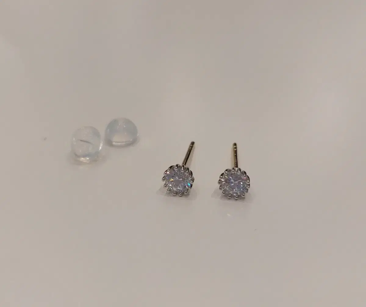 14k Gold Cubic Delicate Earrings