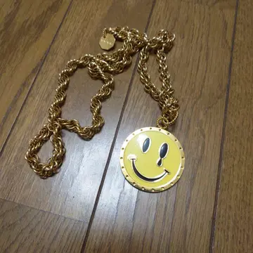 스마일 페이스 펜던트 목걸이