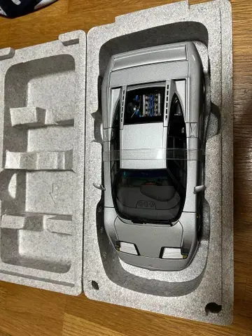 70979 오토 아트 1/18 부가티 EB110 GT (실버)