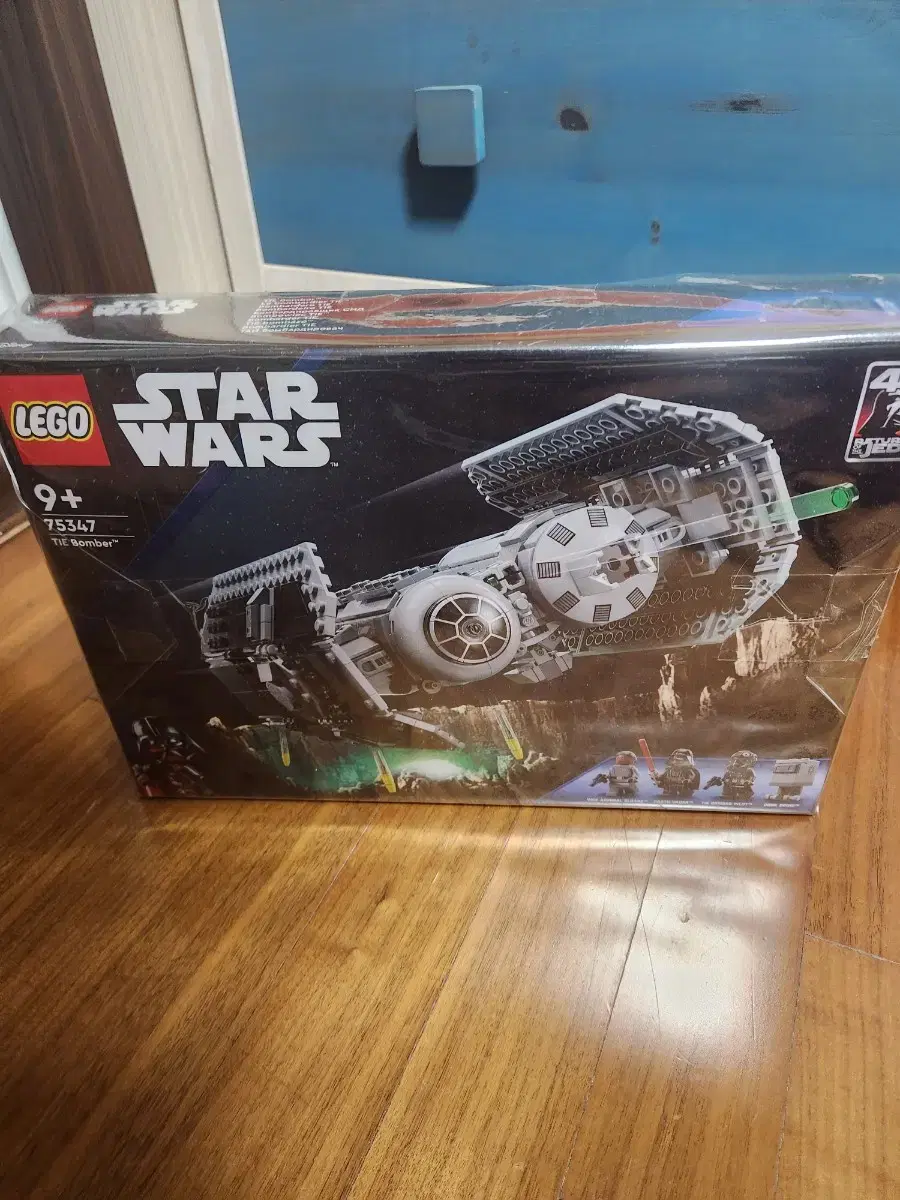 Sealed new Lego Star Wars 75347 Tie bom-ber