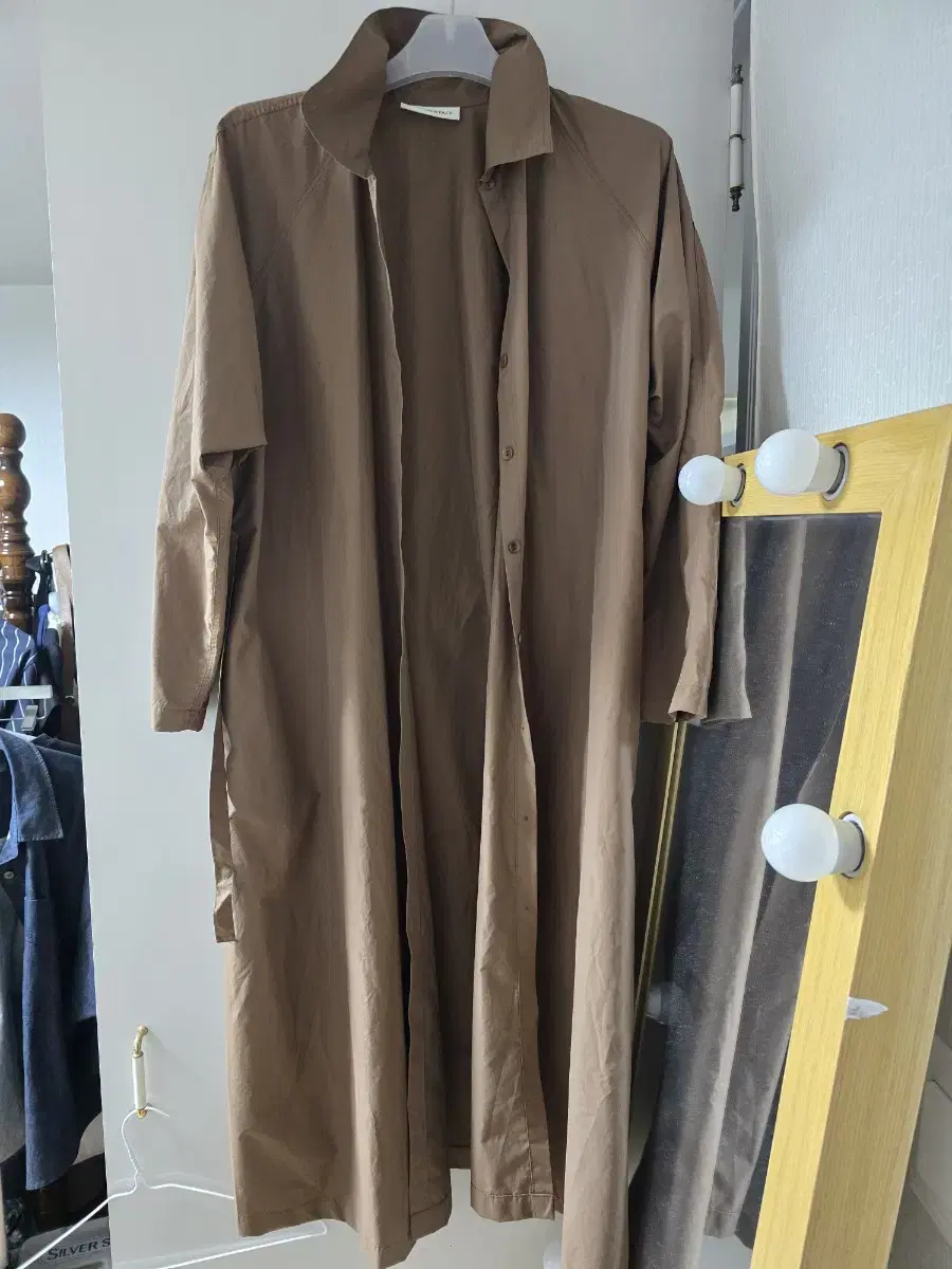 롱바람막이 봄.가을용 루즈핏 예쁜모카색