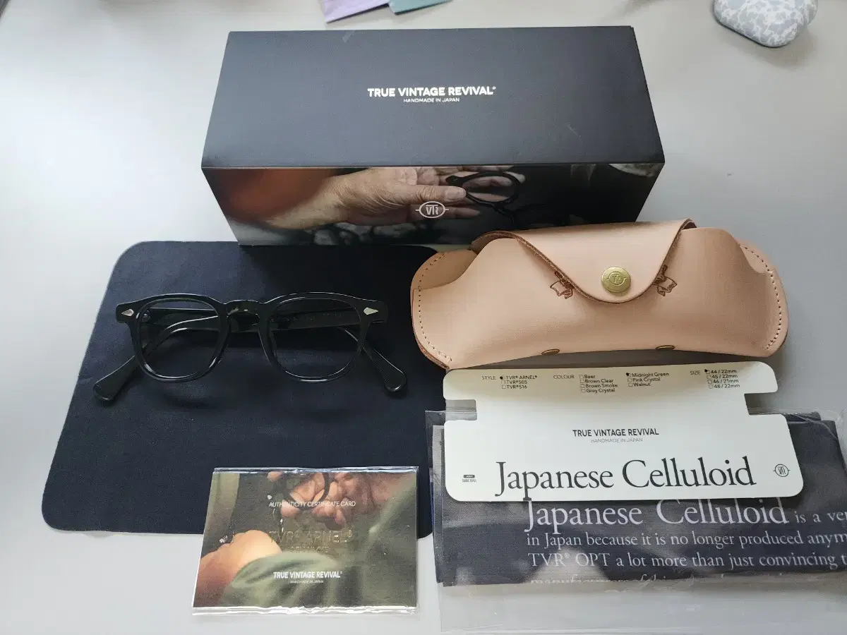 TVR 아넬 celluloid(midnight green)44-22팝니다