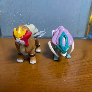 포켓몬 엔테이 & 스이쿤 몬코레 초기