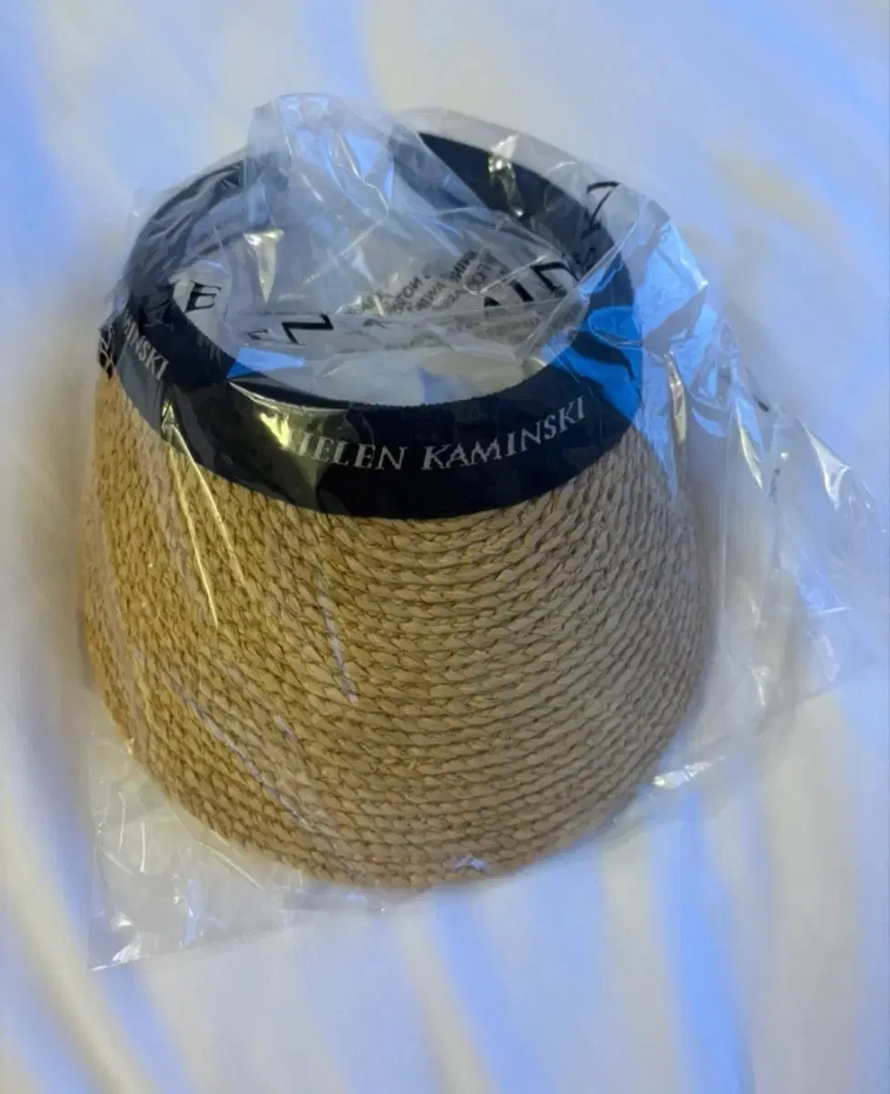 Sealed Helen Kaminski Bianca Nougat/Black