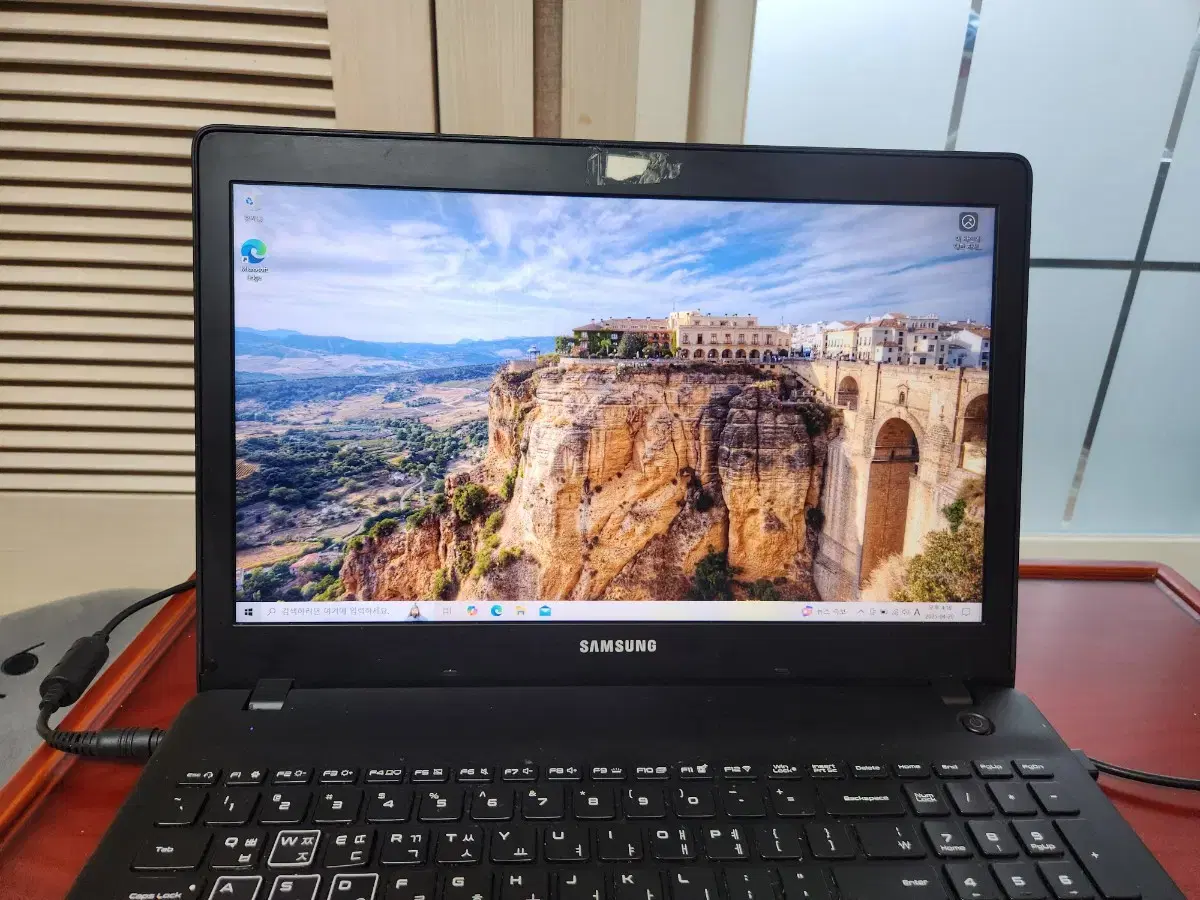 삼성 오디세이 게이밍 노트북 (gtx1050/i7/256GB+1TB)