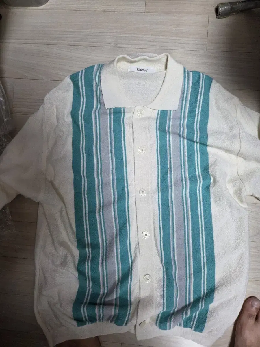Authentic Knitted Short Sleeve Knit Shirt, Size 100