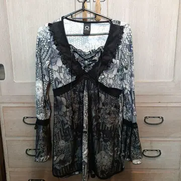 OZZ ONEST 올 패턴 컷 티셔츠 튜닉