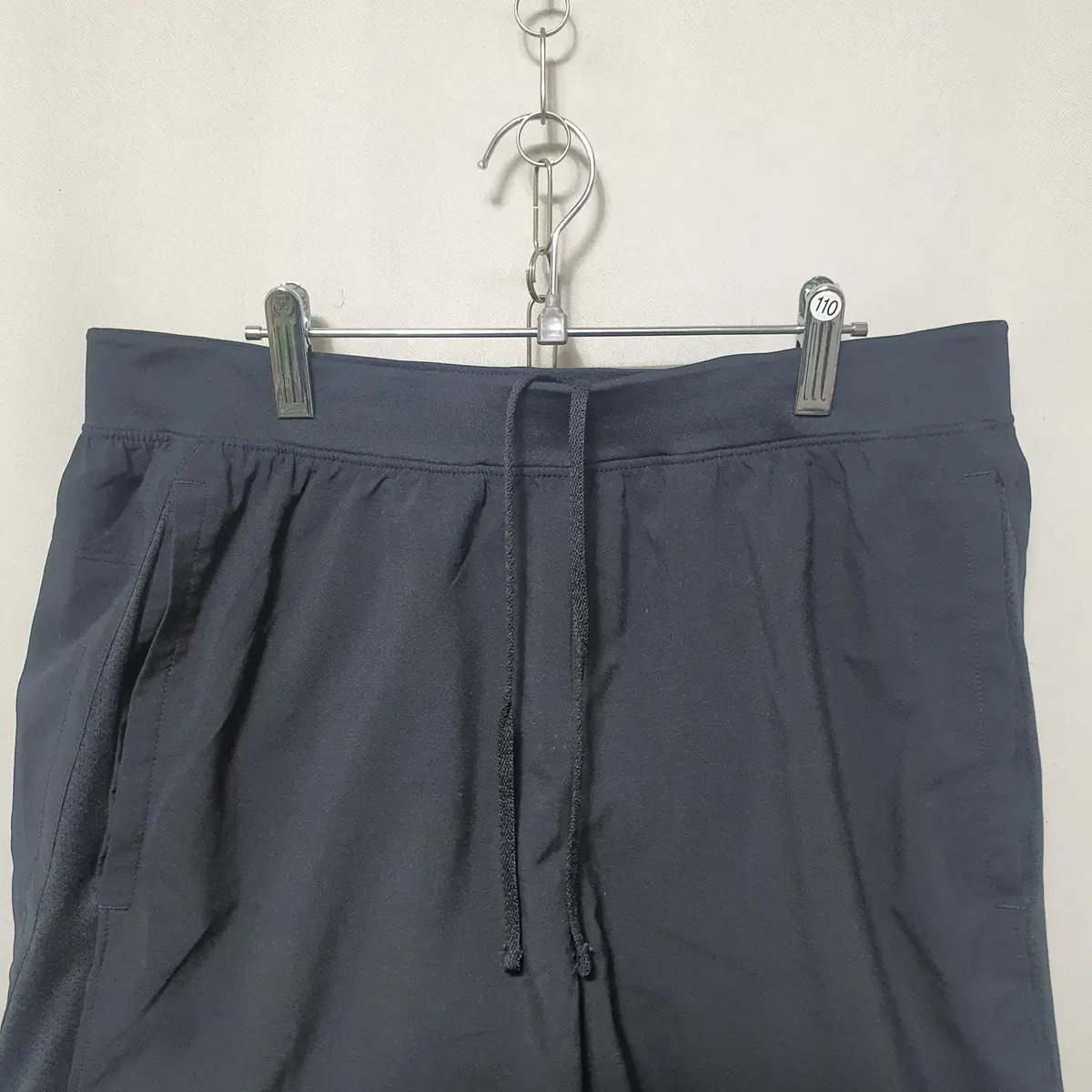 V-110 언더아머 남성 반바지 XL 23년식