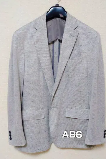 그레이 스트라이프 패턴 테일러드 자켓