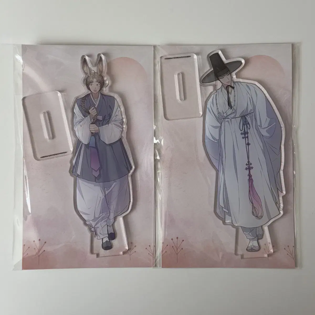 은밀한 머릿속 사정 은머속 비온 콜라보 아크릴 스탠드 판매해요!