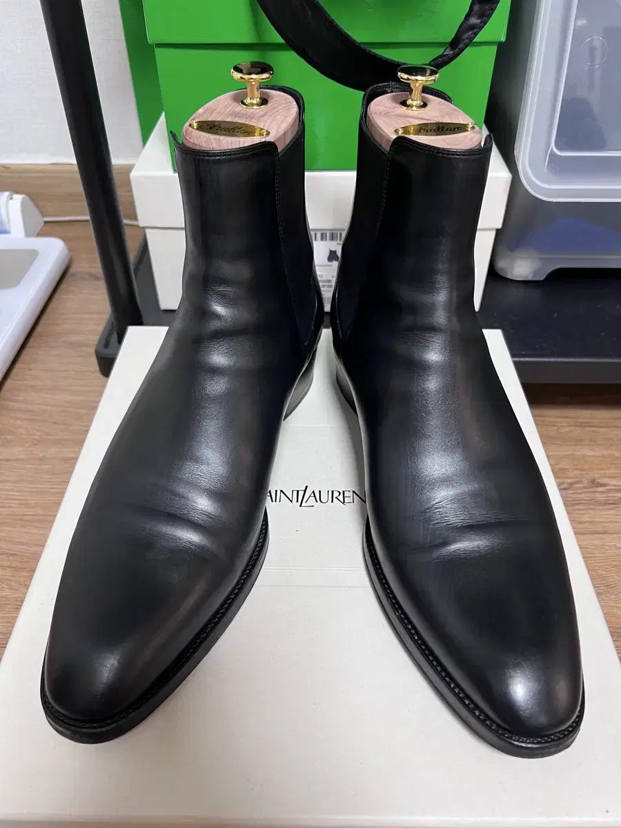 [45] Saint Laurent Wyatt 30 Eddie Chelsea Boots