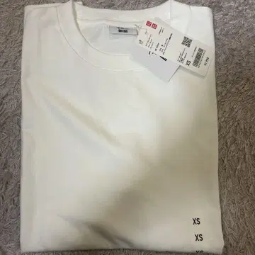 유니클로 타마타카점 론 헤르만 콜라보레이션 티셔츠 XS 화이트