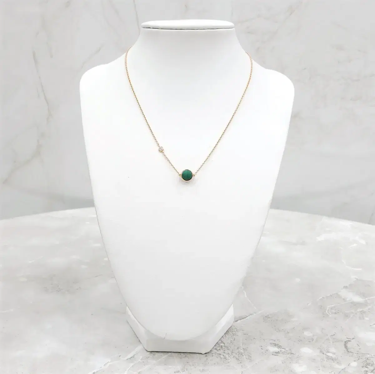Piaget Possession Pendant dia Malachite Necklace