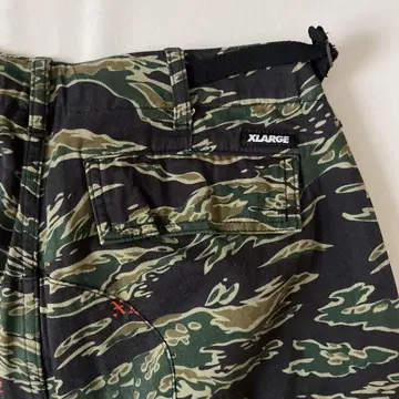 XLARGE 카모플라쥬 팬츠