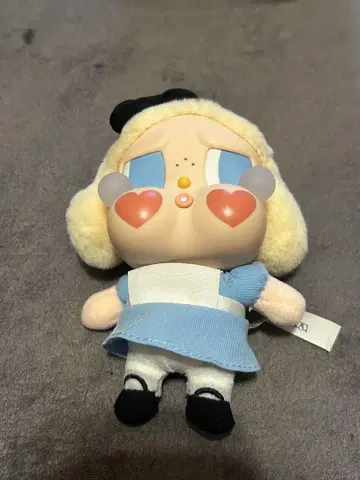 POP MART CRY BABY 팝마트 크라이 베이비 앨리스 정품