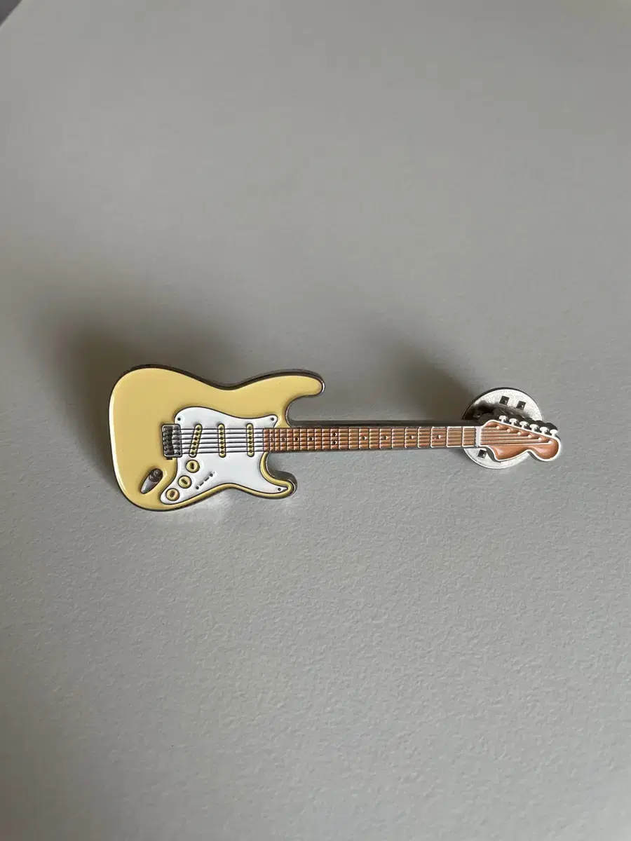 Ha Hyunsang Butter Guitar Badge (Price includes shipping)