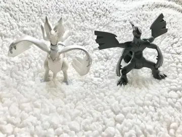 포켓몬 입체 포켓몬 도감 제크롬 레시라무 세트