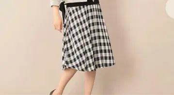 TO BE CHIC 체크 플레어 스커트