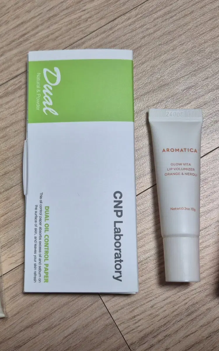 (Bulk of 2 for 8,000 KRW) Aromatica Lip Volumizer + CNP Dual Oil Control Film