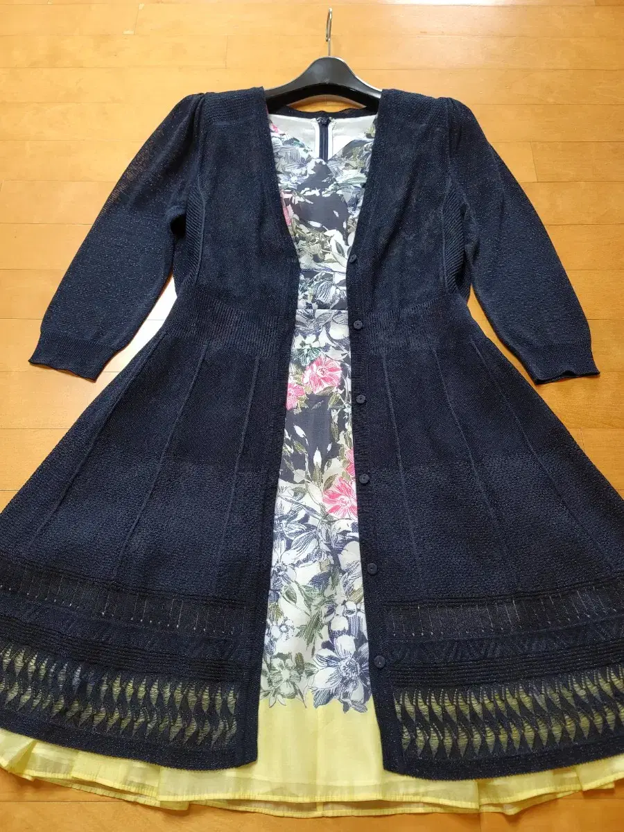 Satin Onepiece and Long Cardigan (O'2nd Maje Jillstuart Jigott)