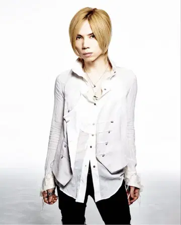 ifsixwasnine 베스트 yasu 착용