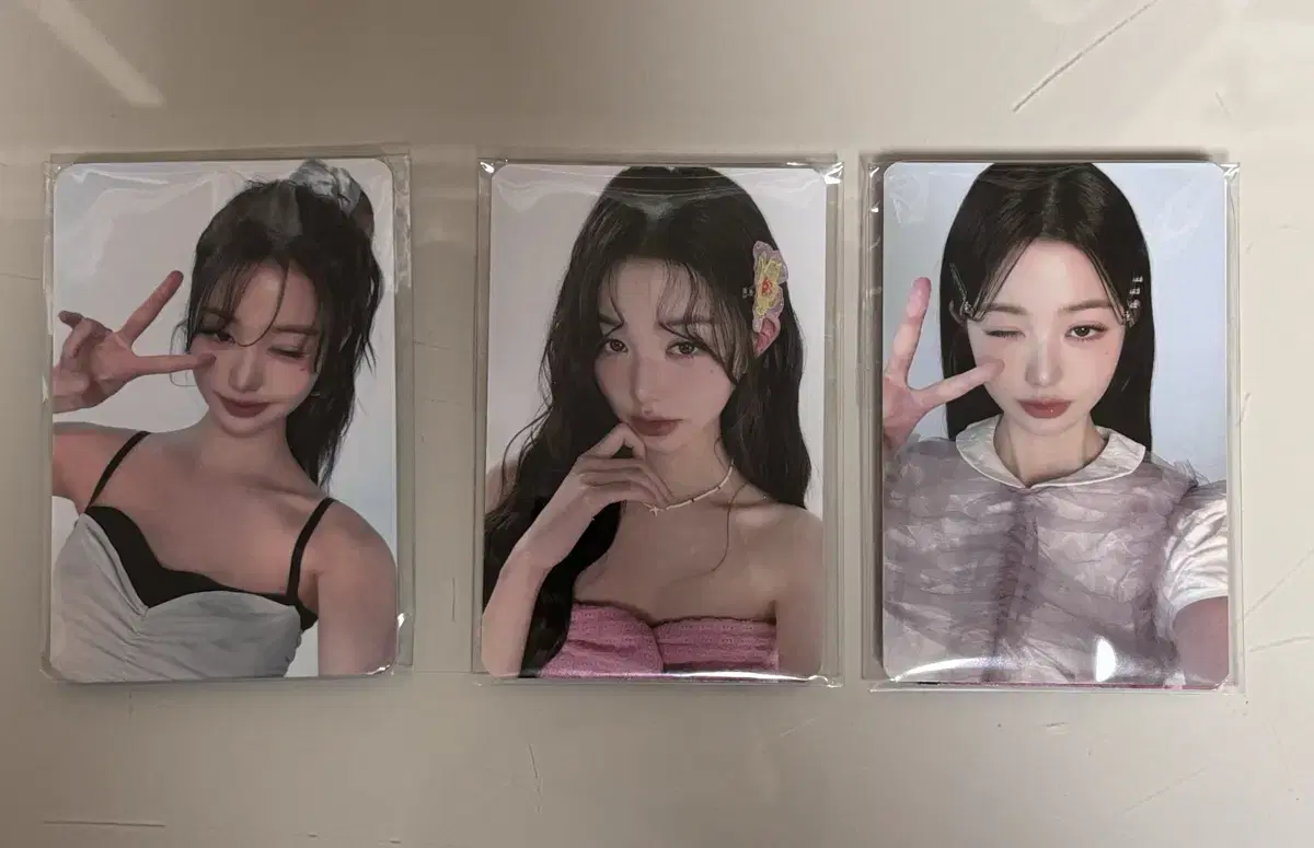 어뮤즈 장원영 포토카드 태닝키티 일괄
