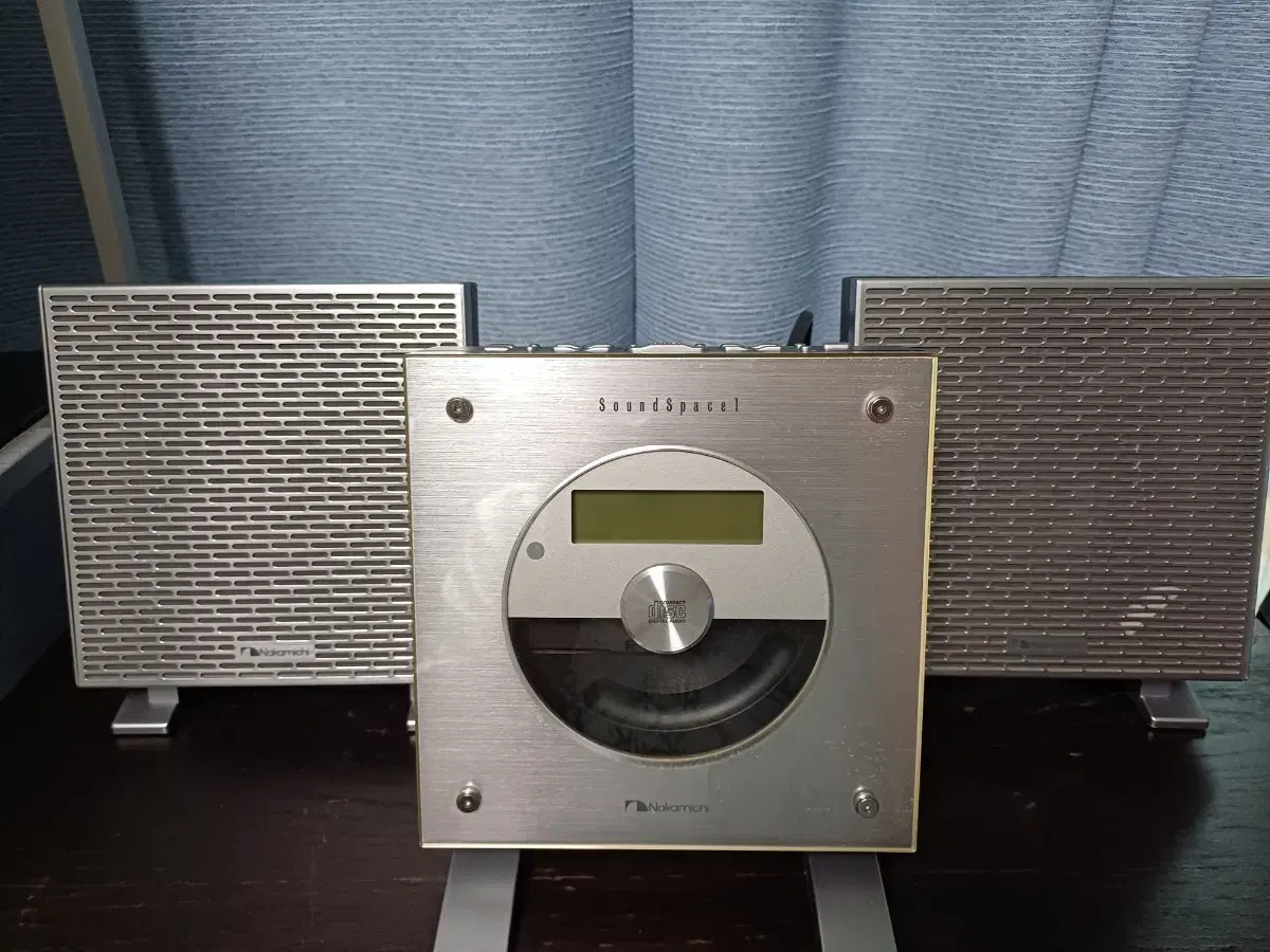 CD.radio Brand - NAKAMICHI