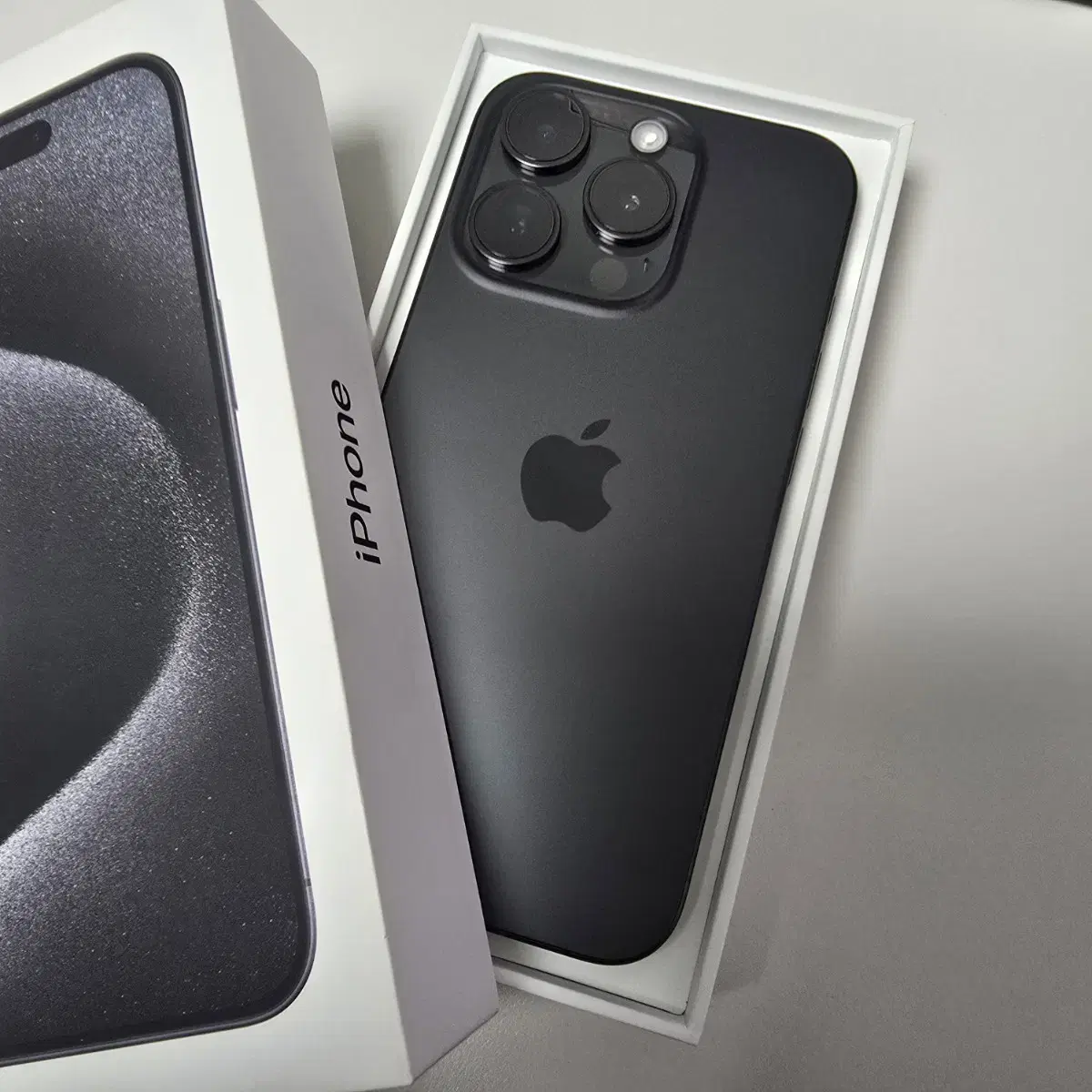 아이폰 15 Pro 티타늄 블랙 128GB