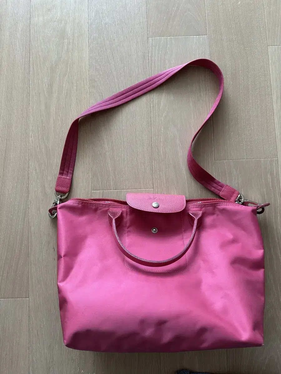 Authentic) Longchamp Pink Bag