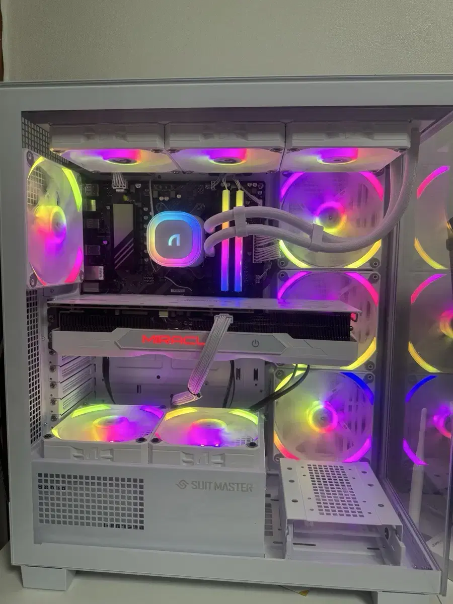 7800x3D 4080SUPER 컴퓨터 팝니다