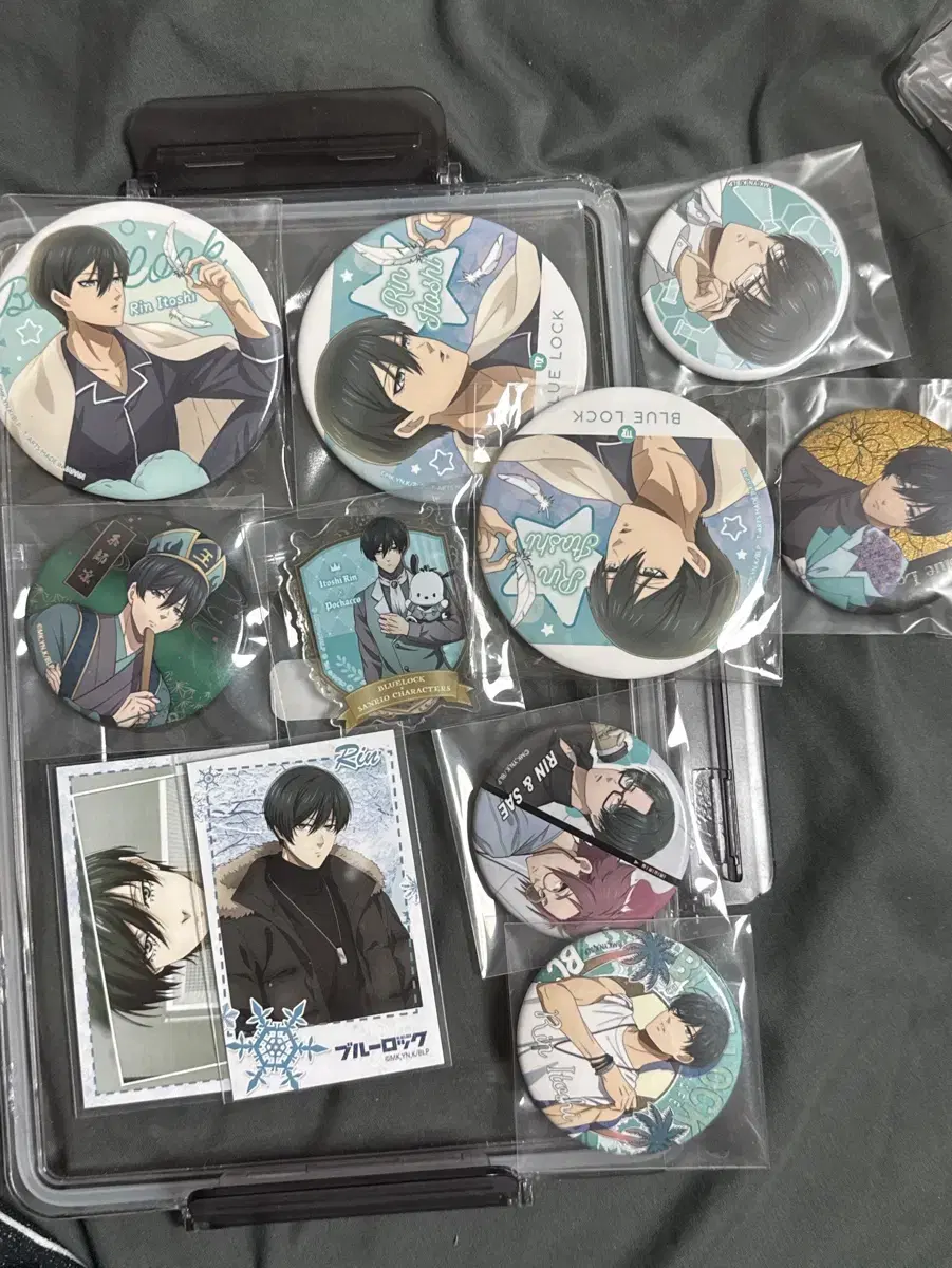 Individual) Bluelock Badge Rin Goods
