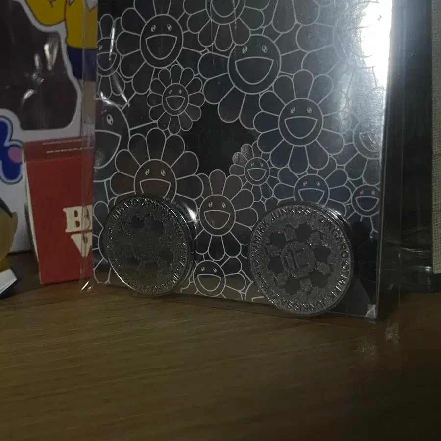 Kaikai Kiki Coin Jinga-ro Coin Goods on Bunjang Global Site.