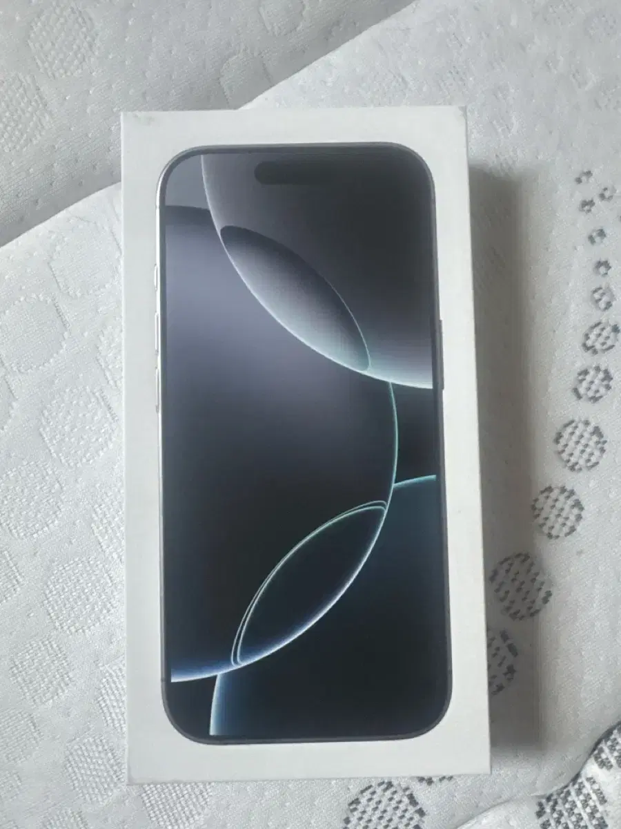 아이폰 16pro 1T 데저트 미개봉