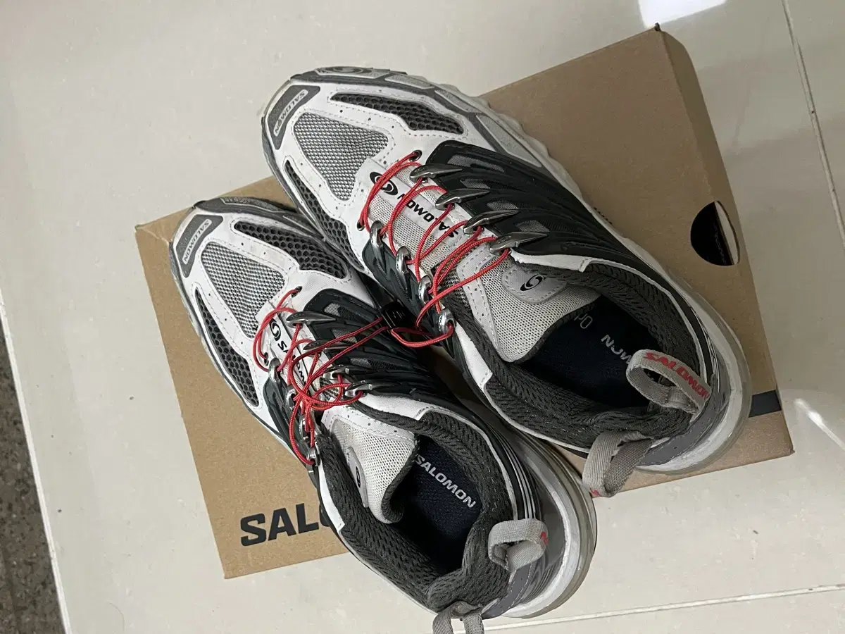 살로몬 acs 프로 벨루가 빈티지카키