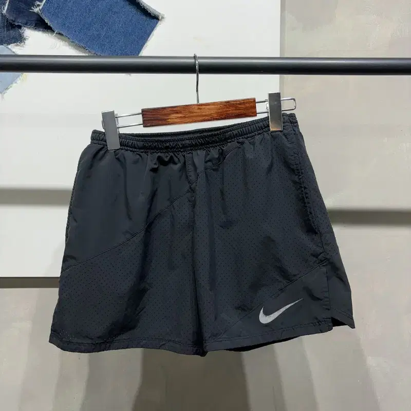 (26~28인치) 나이키 여성 스포츠 드라이핏 밴딩 반바지 숏팬츠