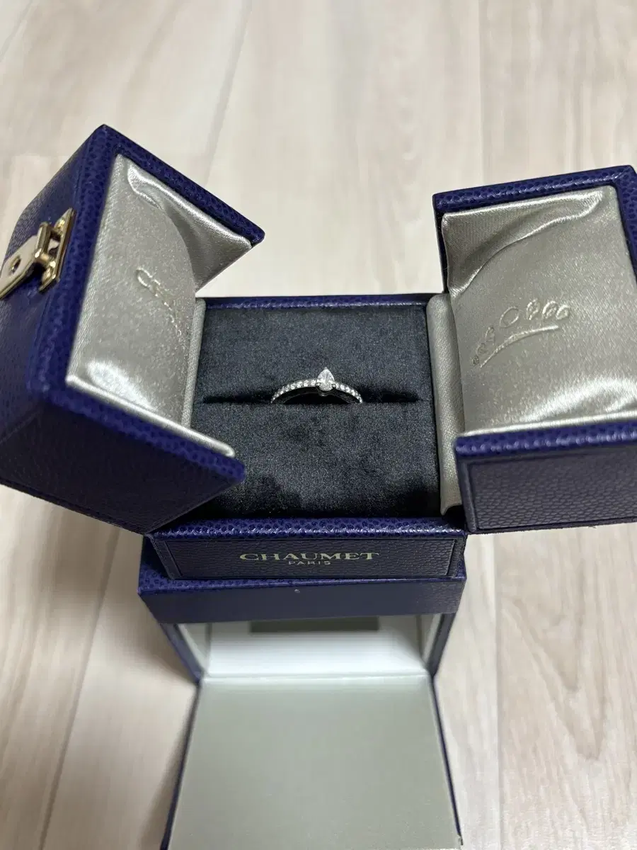 Chaumet Triomphe Ring Platinum
