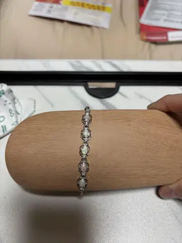 오팔 팔찌