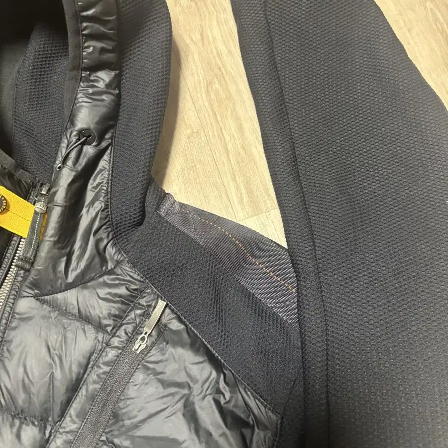 파라점퍼스 경량패딩 L