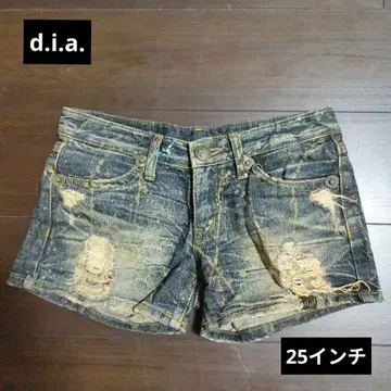 d.i.a. 데미지 가공 데님 숏 팬츠