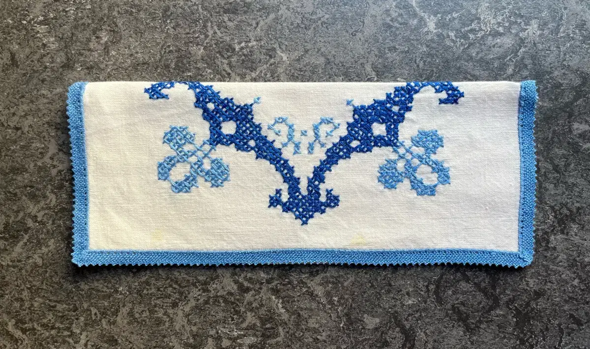 26.5x10.7cm/French vintage hand-embroidered pouch
