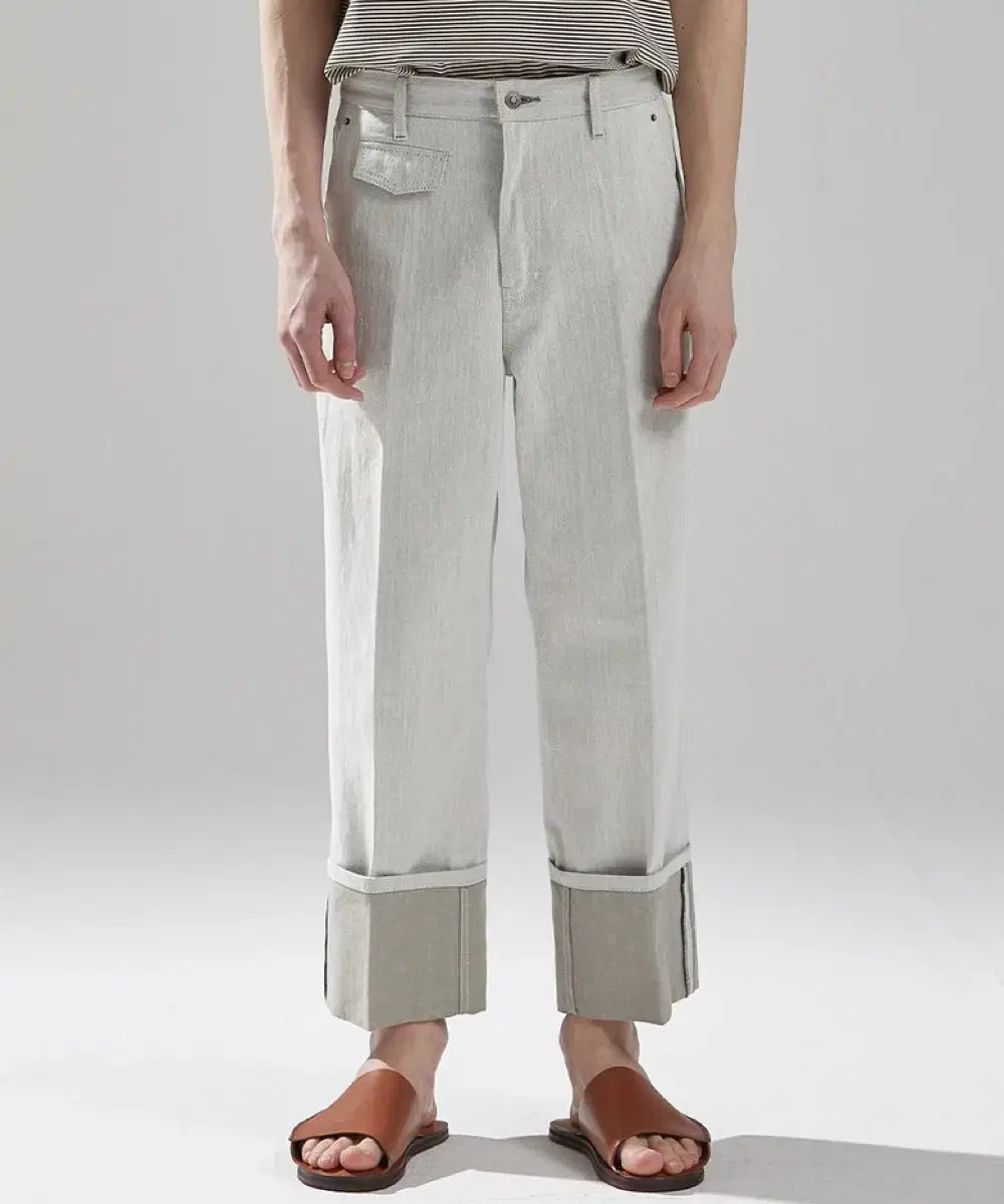 Maison Mined Turn-up Denim Pants White Jeans Back One-Tuck